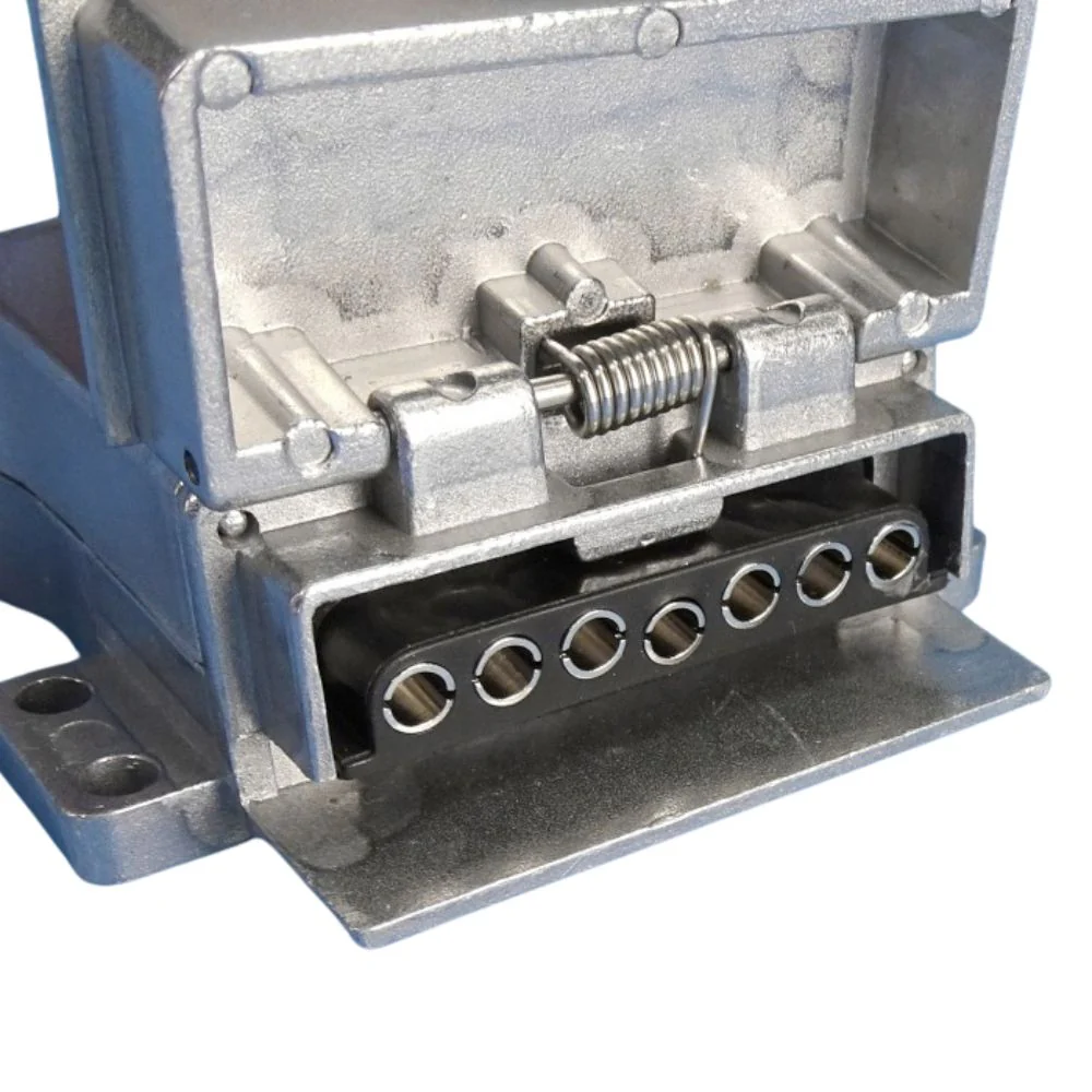 7 PIN FLAT TRAILER SOCKET - Image 3