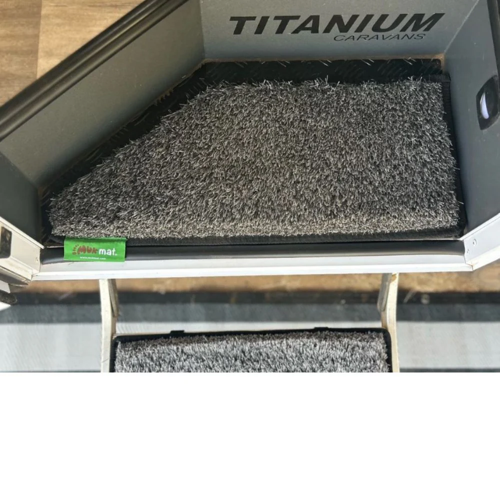 MUK MAT ANGLED CARAVAN STEP DARK GREY 60 X 28.5cm - Image 3
